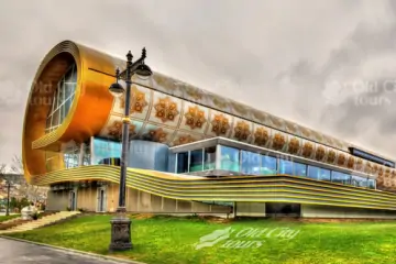 Baku Old and Modern City Tour: Top 30 Highlights in 4 Hours