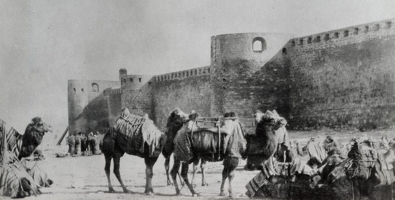 old-baku-fortress-towers-and-wall